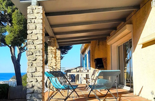 Carry-le-Rouet House | Seaside house under the pines, calm and serenity for a rejuvenating stay
