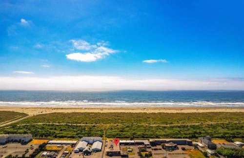 Ocean Shores House | Seaside Moon Condo #250
