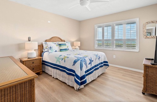 Longboat Key House | Seaside Paradise: House on Longboat Key by RVA