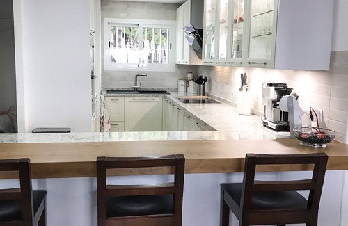Sitio de Calahonda Apartment | Seaside penthouse apartment.