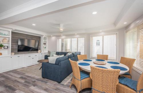 Central Mission Beach House | Seaside Retreat BRAND NEW LISTING!