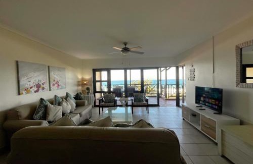 Shelly Beach Apartment | Seaside Serenity 6 Bondi Beach