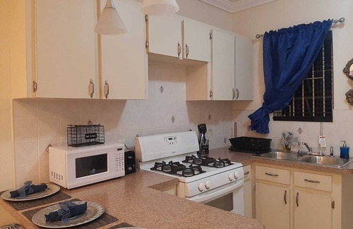 Nassau Apartment | Seaside Serenity: Discover Nautical Charm in The Bahamas