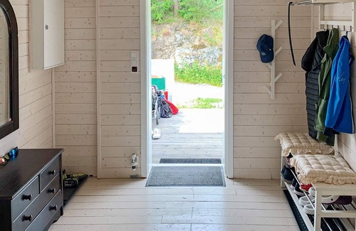 Kvam House | Seaside Serenity in Hardangerfjord-By Traum