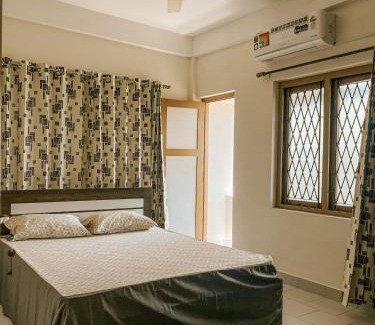 Kozhikode Apartment | Seaside Solace