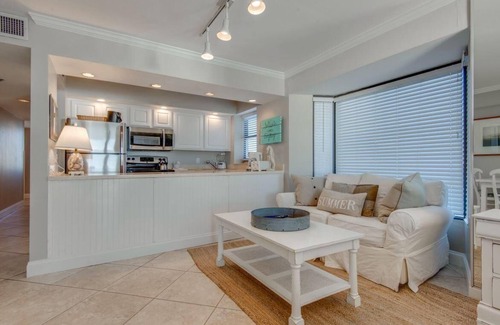 Sandestin Condo | Seaside Sophistication: 9th-Floor Retreat with Panoramic Gulf Views at Sandestin Golf and Beach Resort!