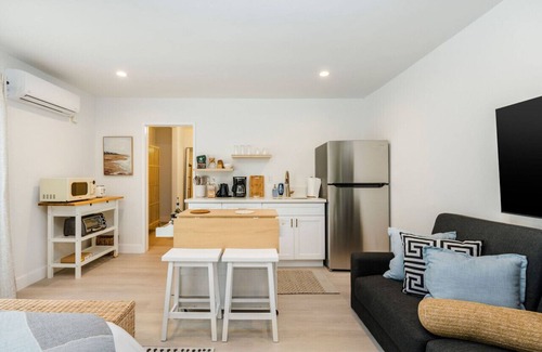 Marina Peninsula Apartment | Seaside Studio, A/C, Parking, WD