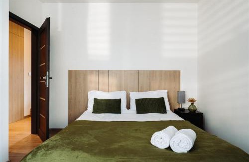 Torquay Apartment | Seaside Suite -Torquay Sleeps 3 - Free Parking