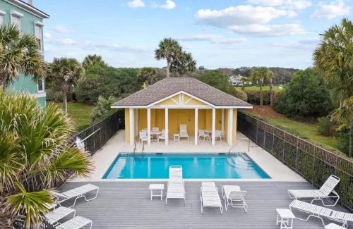 Fernandina Beach House | Seaside Townhouse W Pool & Beach Access