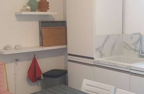 Salin-de-Giraud Apartment | Seasonal rental apartment between pool and sea.