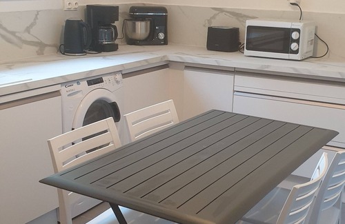 Salin-de-Giraud Apartment | Seasonal rental apartment between pool and sea.