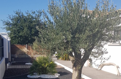 Ares Villa | Seasonal rental Villa with pool in Arès
