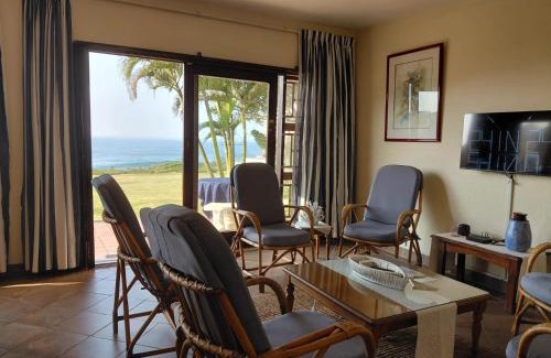 Port Edward Apartment | Seaverge Chalets 8