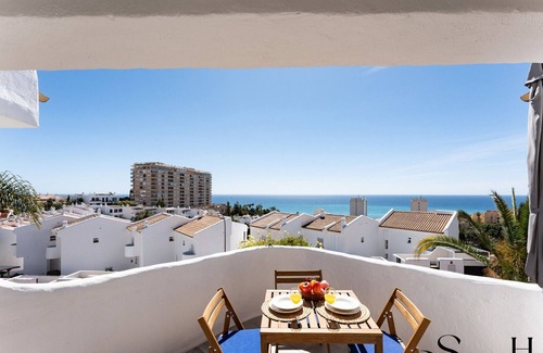 Torrequebrada Ski Chalet | Seaview/3BED/Sauna/Pool/Parking