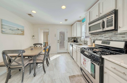 Wildwood Crest Condo | Seaview Escape - 2 blocks from the beach