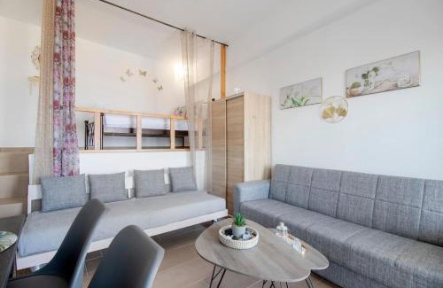 Mavros Kolimpos Apartment | Seaview Loft in South Crete