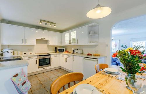 Porthleven House | Seaview Moorings
