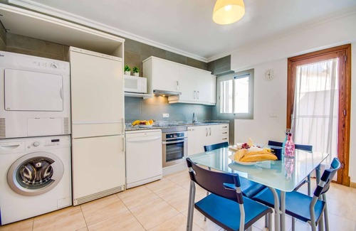 Alcudia Apartment | Seaview Stay in Puerto Alcudia