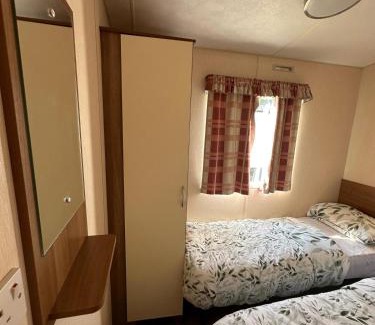 Clacton-on-Sea Resort | Seawick Holiday Home Vista 353