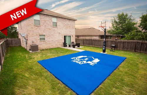 West San Antonio House | Seaworld BASKETBALL COURT|POOL TABLE