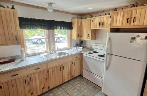 Standish Cottage | SEBAGO LAKE ACCESS