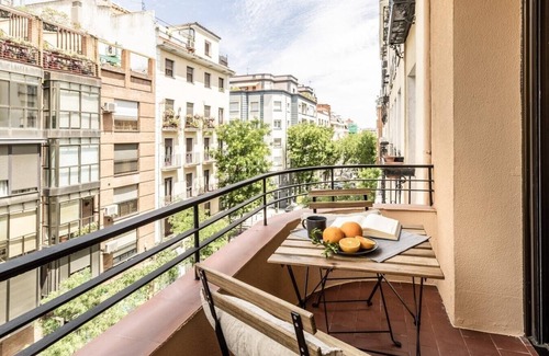 Chamberi Apartment | Sebastiano - 3 bedrooms and balcony in Almagro