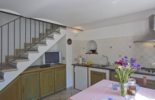 Arienzo Apartment | Sebastien Garden along via Marconi Positano