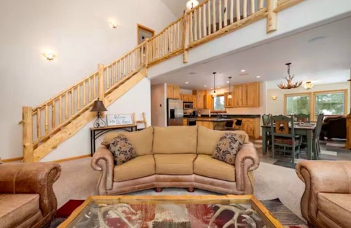 Grand Lake House | Secluded 3-bedroom home in Grand Lake, just minutes from RMNP