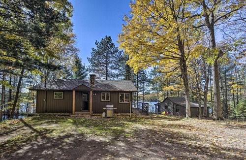 Land O Lakes House | Secluded 5-Acre Getaway with Dock on Black Oak Lake!