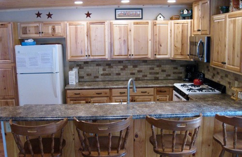 Sabinsville Cabin | Secluded, 5 bdrms, Sleeps 14. 2 bathrms, tub/showers. Big yards. Covered decks.