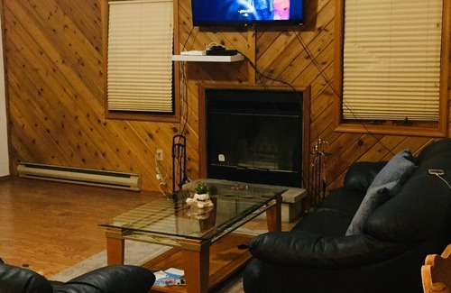 Tamiment House | Secluded and Beautiful Pocono Home ~ Perfect Place For Relaxation!