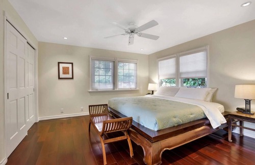 Kailua-Kona Bed & Breakfast | Secluded B&B Elegance on 3 Acres: 4 King Suites, Minutes from Beach & Kona!