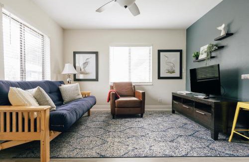 Pompano Beach Apartment | Secluded Beach Adventure Cabana - Newly Renovated!
