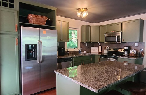 Cattail Creek Cabin | Secluded Bearcat Cabin with mountain view