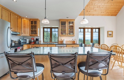 Hamilton House | Secluded Bitterroot Valley Cabin