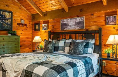 Sevierville House | Secluded Cabin in the Woods-Hot Tub-Quiet-Fireplace-Honeymoon