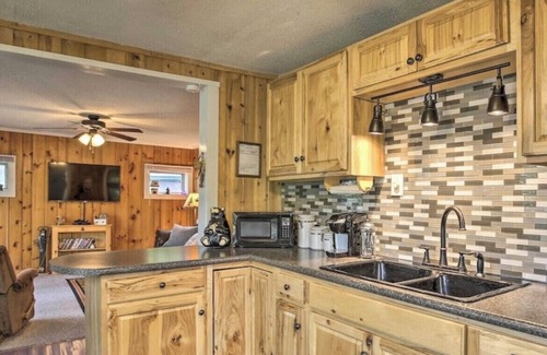 Hayward Cabin | Secluded cabin on Grindstone Lake w/private boat landing