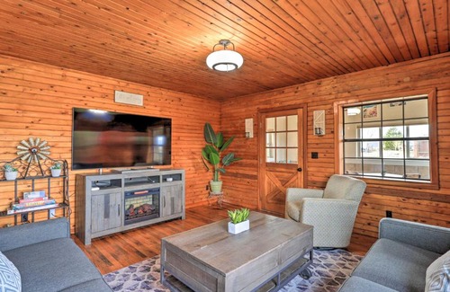 Durango House | Secluded Cabin with Hot Tub, Game Room and Views!