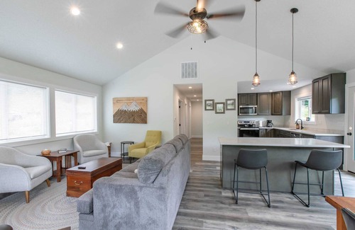 Nehalem House | Secluded Coastal Oasis w/Hot tub, Bbq on 15 acres