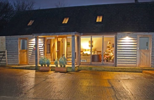 Bourton Cottage | Secluded Cotswold Retreat with views