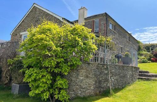 Malborough House | Secluded Escape near Salcombe - Newhouse Barn.