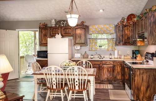 Deerfoot Park Estates Cabin | Secluded, Forest Setting, Game Room, Hot Tub, Fireplace, & Wi -Fi