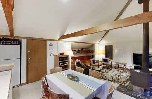 Otis House | Secluded home with treetop views & balcony - near beach/Cascade Head