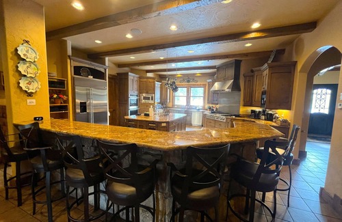Breckenridge Villa | Secluded Luxury Villa 26 guests - 11 bd/10.5 ba, conference rm, racquetball ct