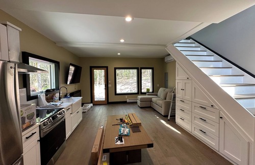Eldred Cabin | Secluded modern cabin with hot tub