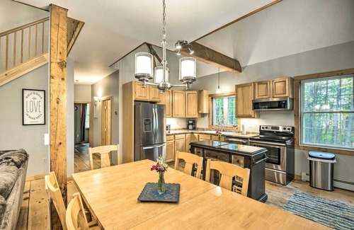 Union House | Secluded New Durham Home w/Mtn & Lake Views!