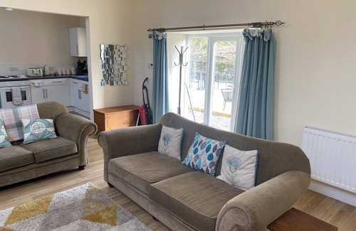 Llangefni House | Secluded Private Bolthole on Anglesey with Hot Tub