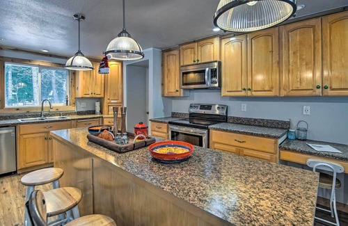 Easton Cabin | Secluded Riverfront Cabin Rental in Easton!