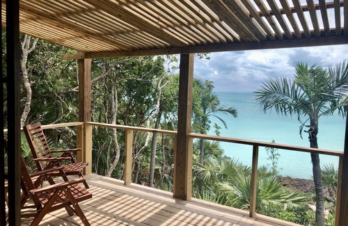 Gregory Town Cottage | Secluded waterfront cottage