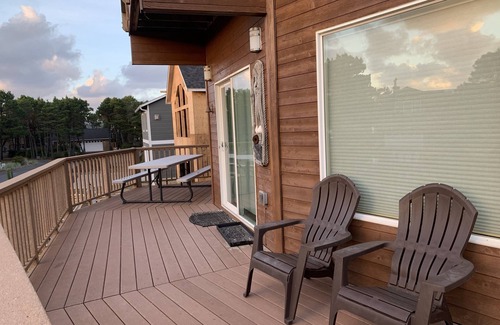 Rockaway Beach House | Seconds from the Beach, Spaciously Updated, Private Hot Tub, Perfect for Family